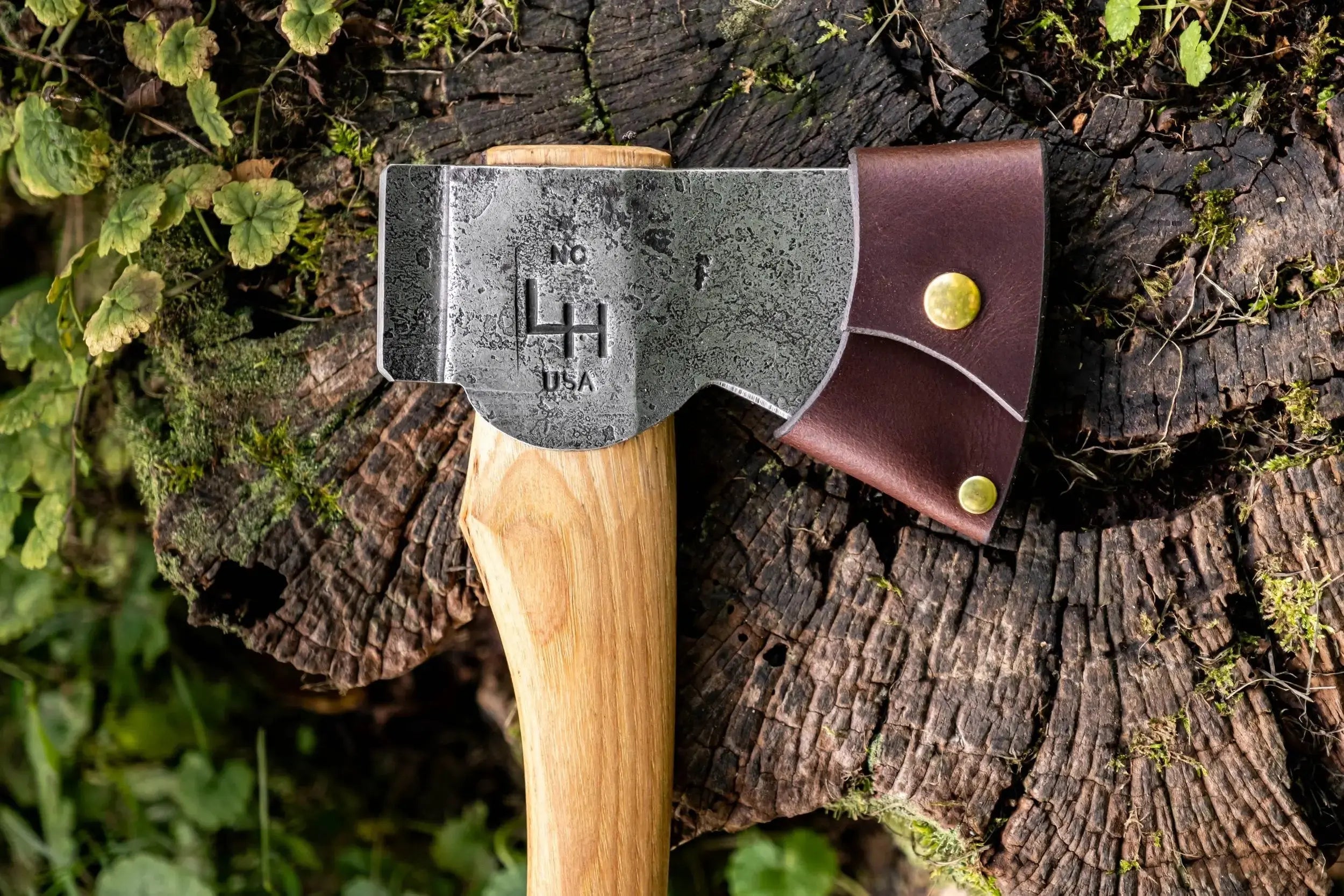 2.25 pound camp axe with sheath