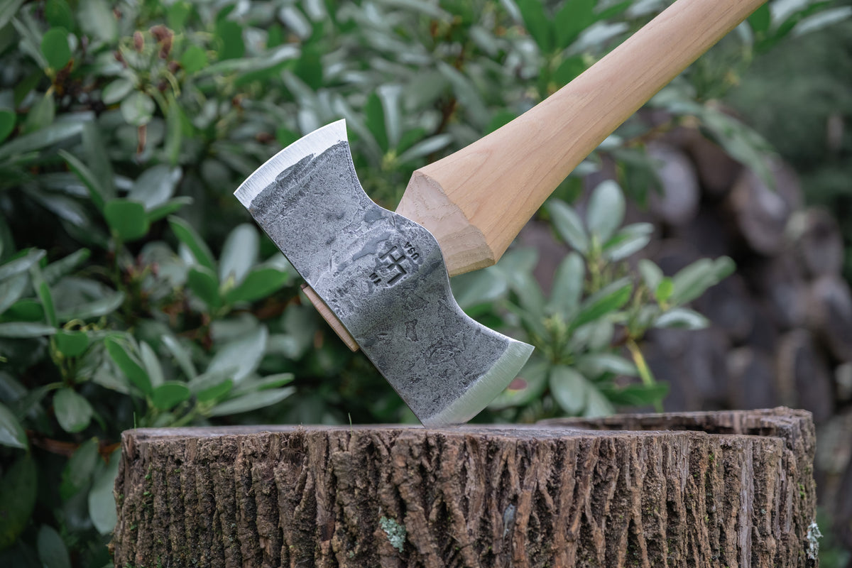 Saddle Axe