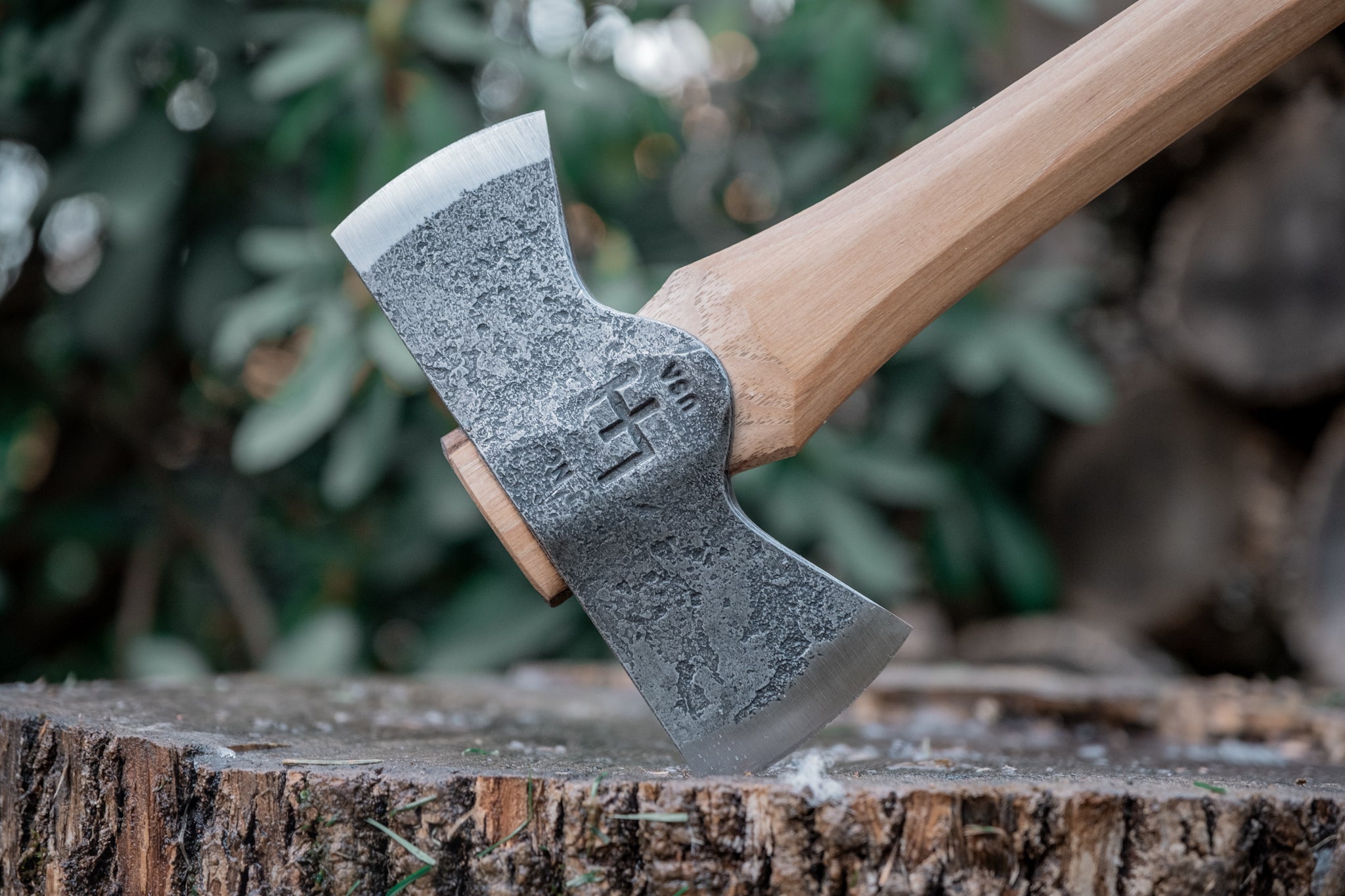 Hawksbill w/ lanyard hole