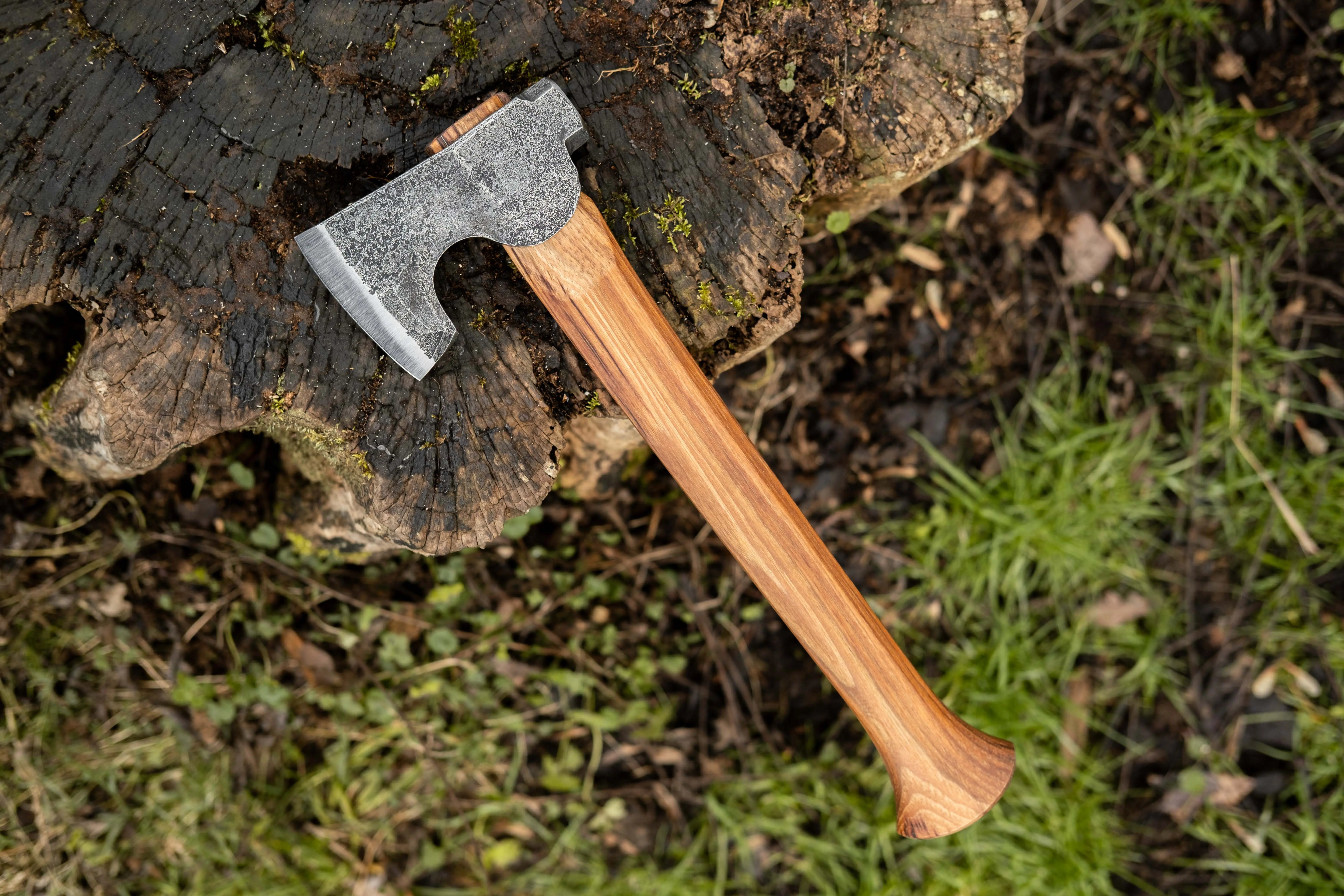 the mountaineer hatchet