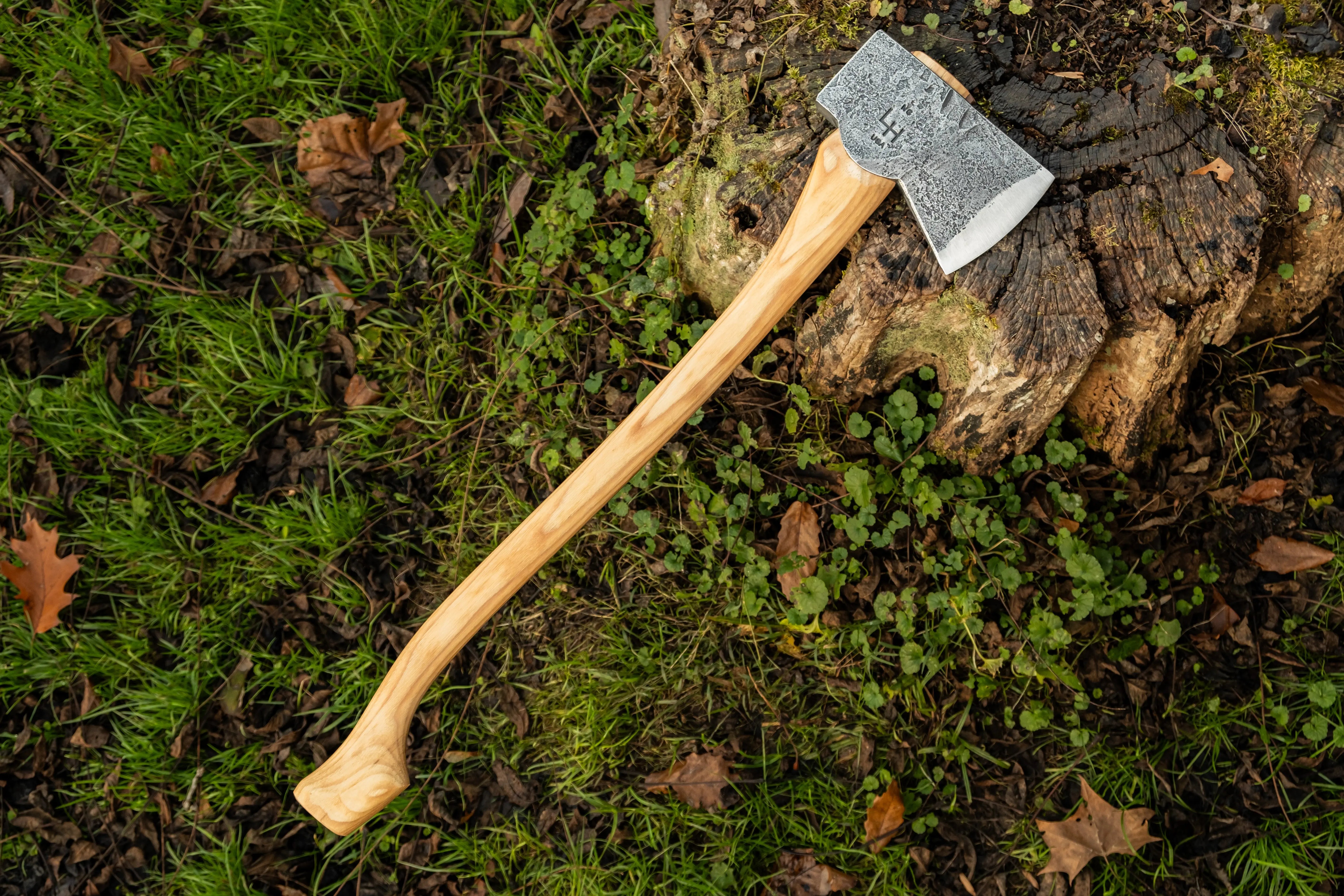 wood bullet splitting axe