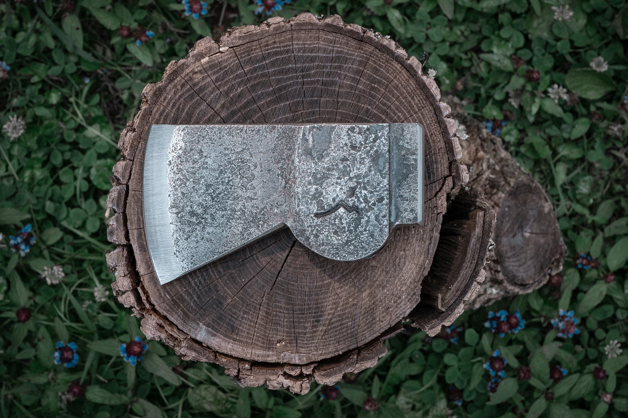 makers head camp axe